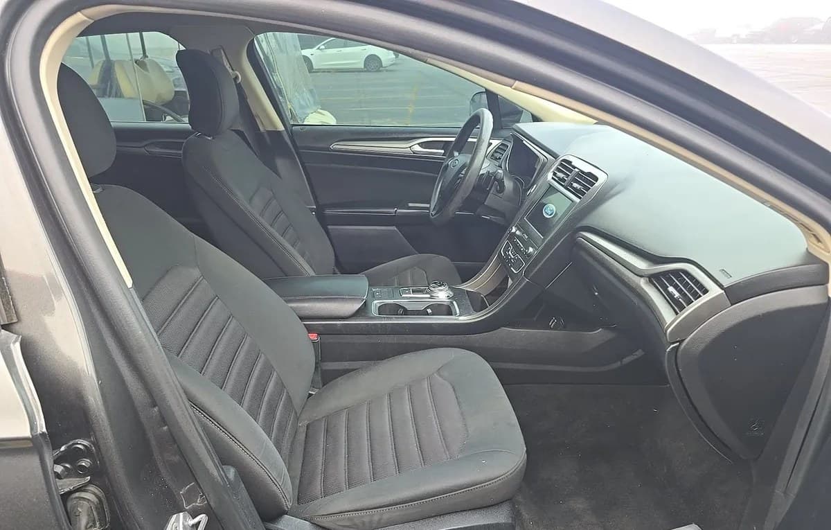 2019 FORD FUSION SE 5