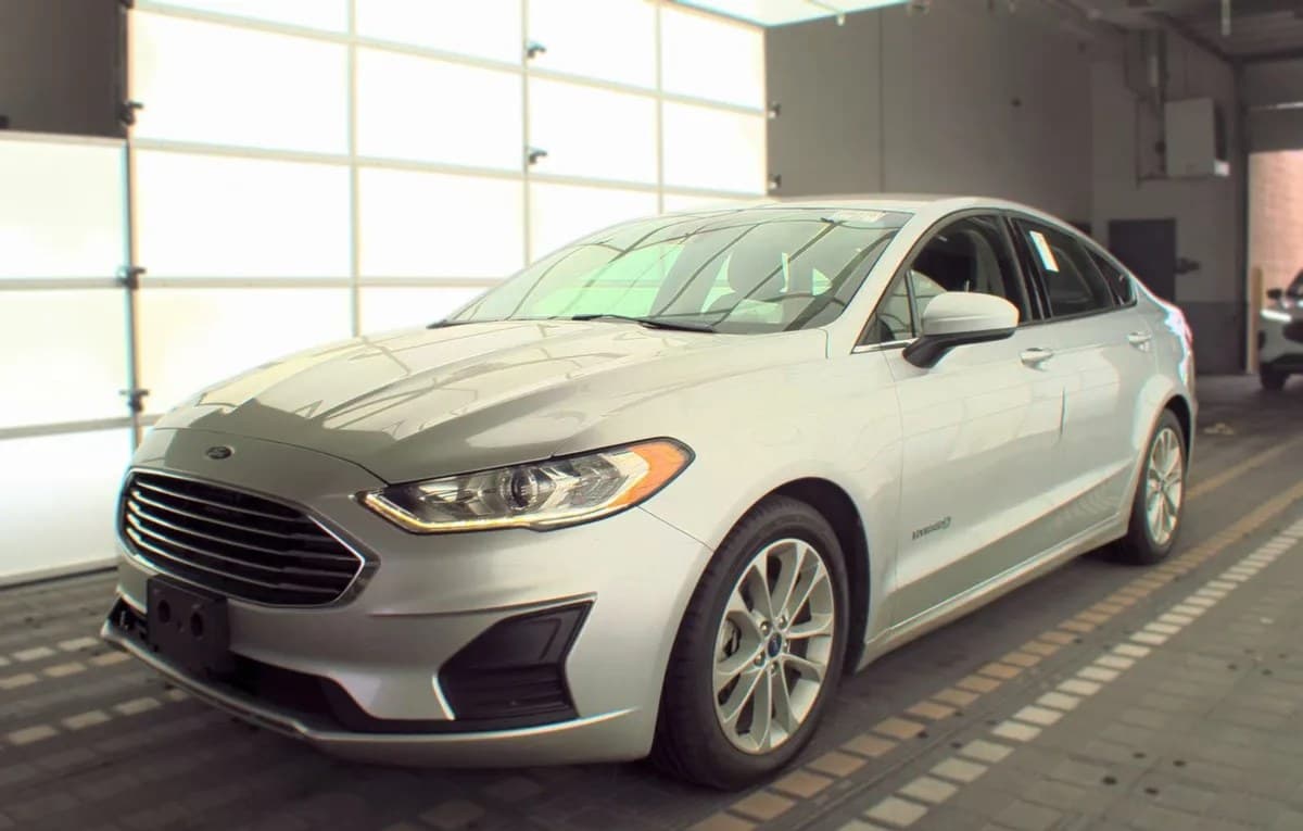 2019 FORD FUSION HYBRID SE 2