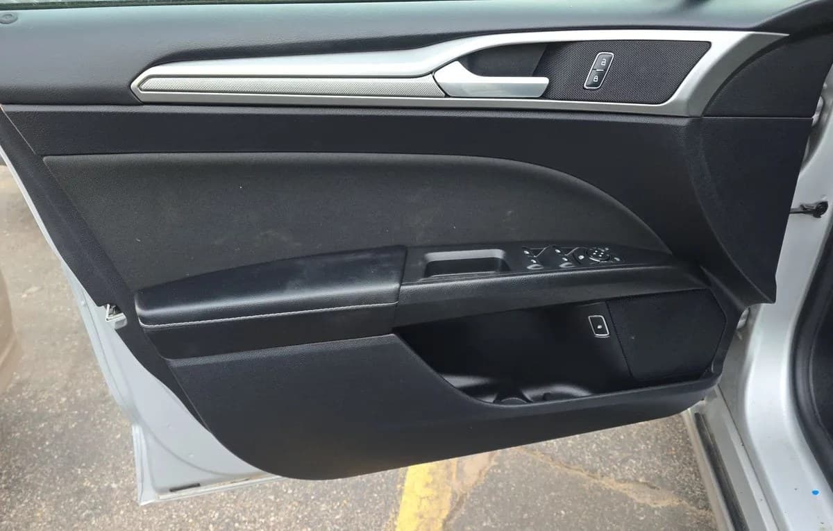 2019 FORD FUSION HYBRID SE 6