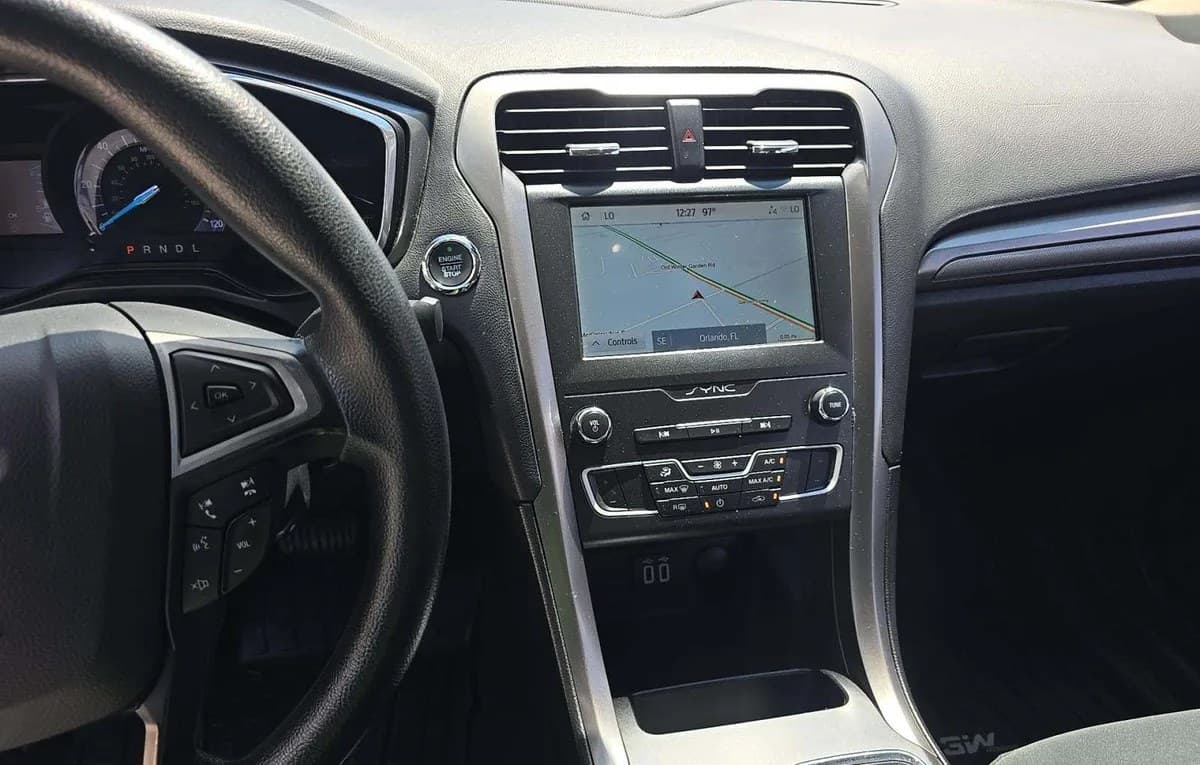 2020 FORD FUSION HYBRID SE 7
