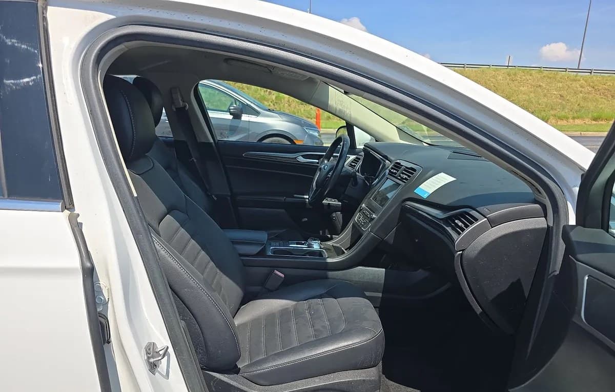 2018 FORD FUSION HYBRID SE 4