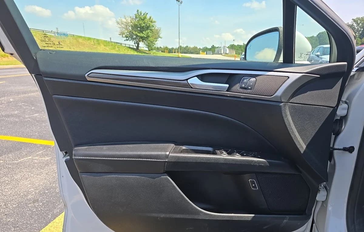 2018 FORD FUSION HYBRID SE 5