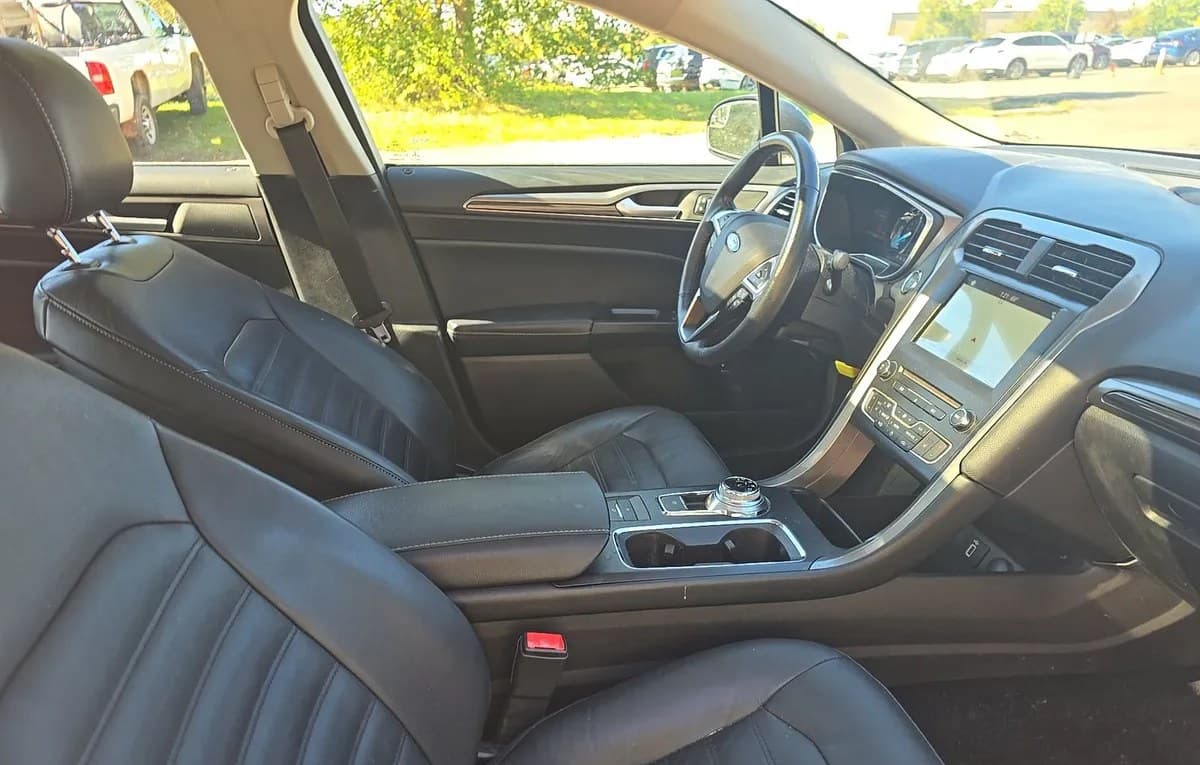 2017 FORD FUSION ENERGI SE 5