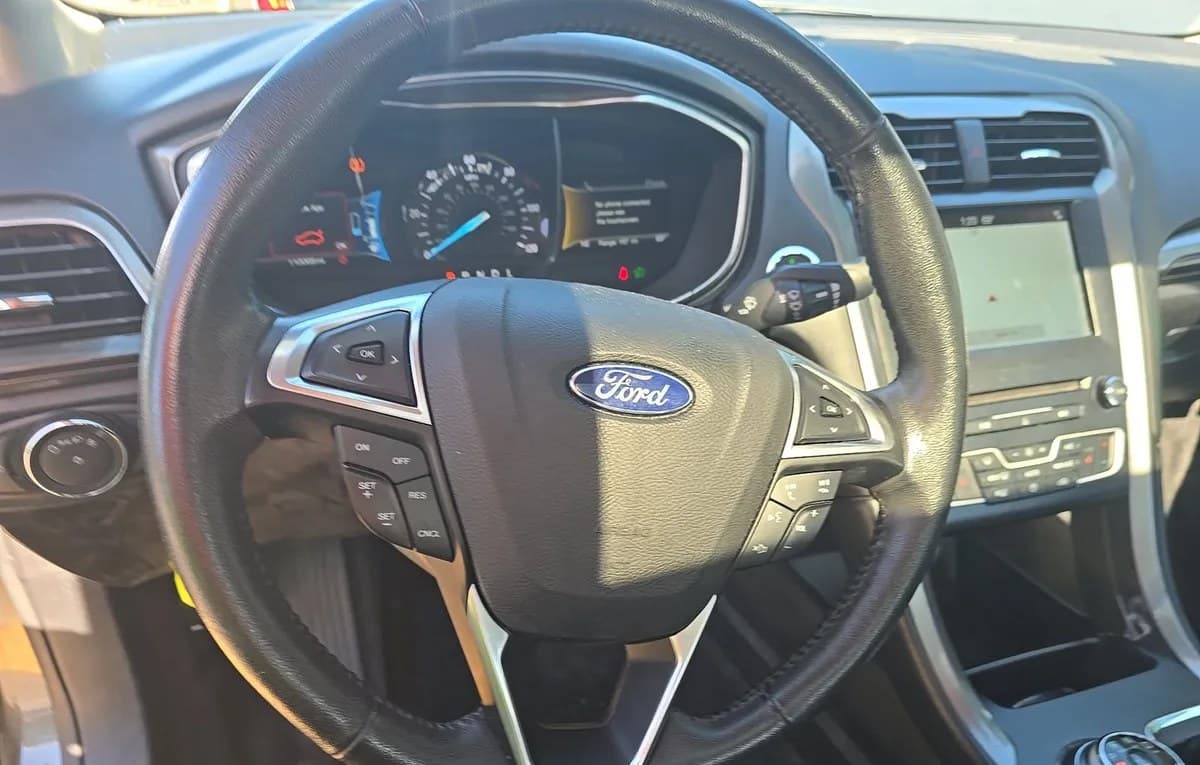 2017 FORD FUSION ENERGI SE 7