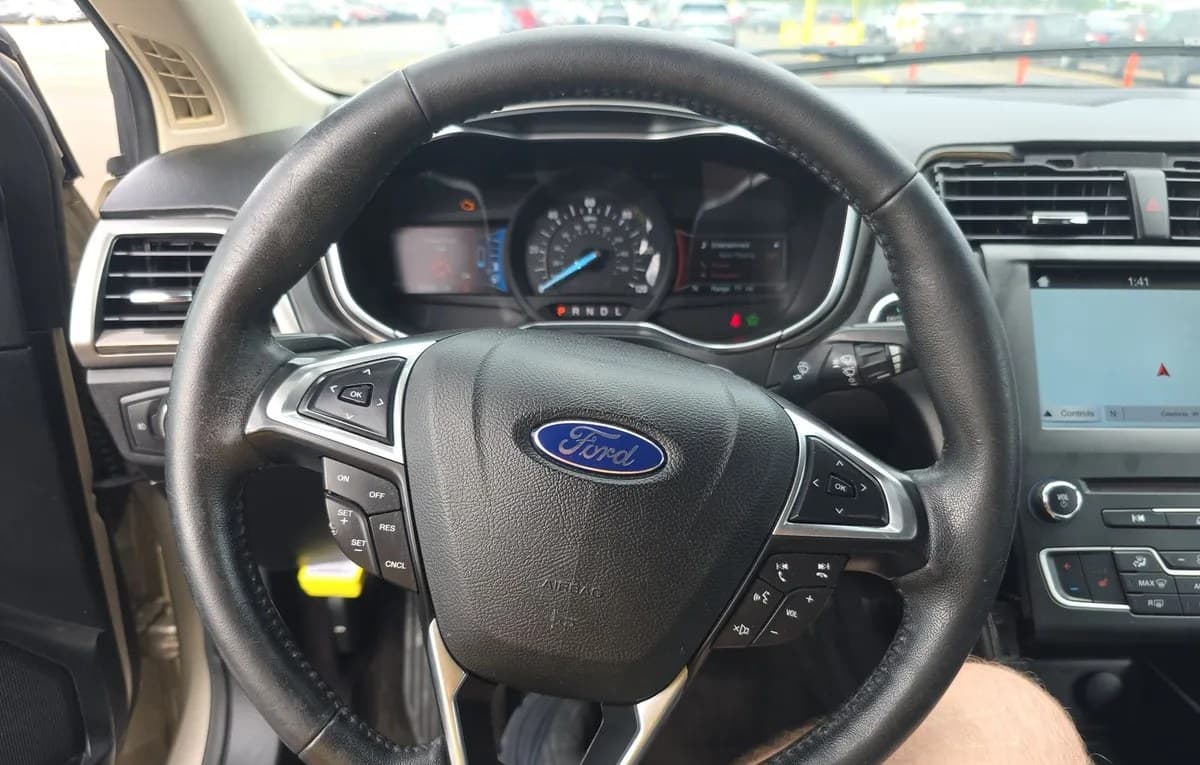 2017 FORD FUSION ENERGI SE 6