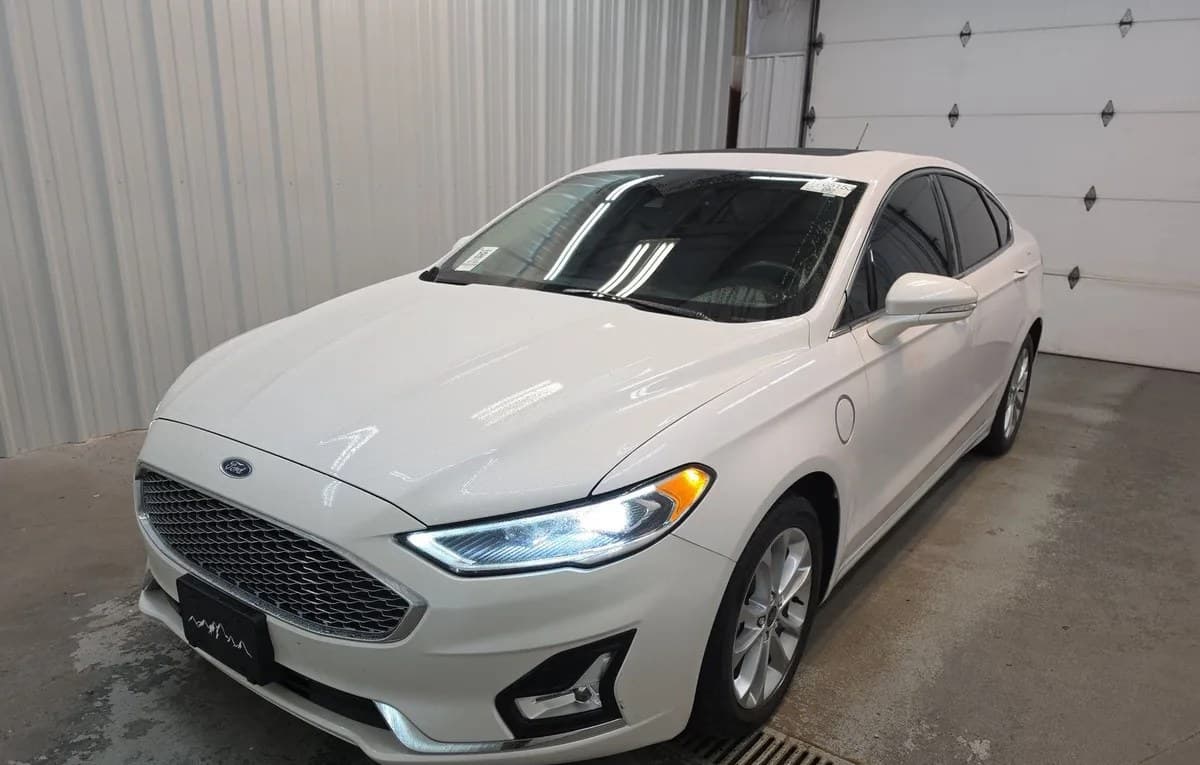 2020 FORD FUSION ENERGI Titanium 2