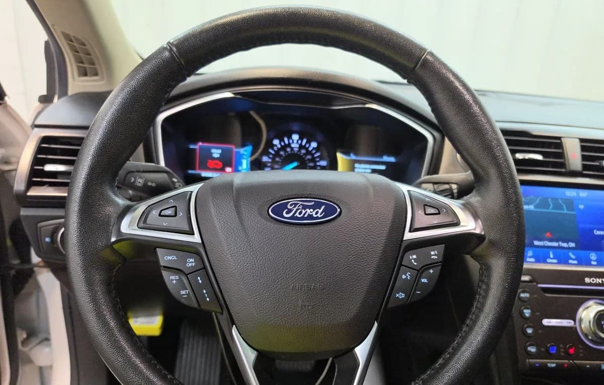 2020 FORD FUSION ENERGI Titanium 7