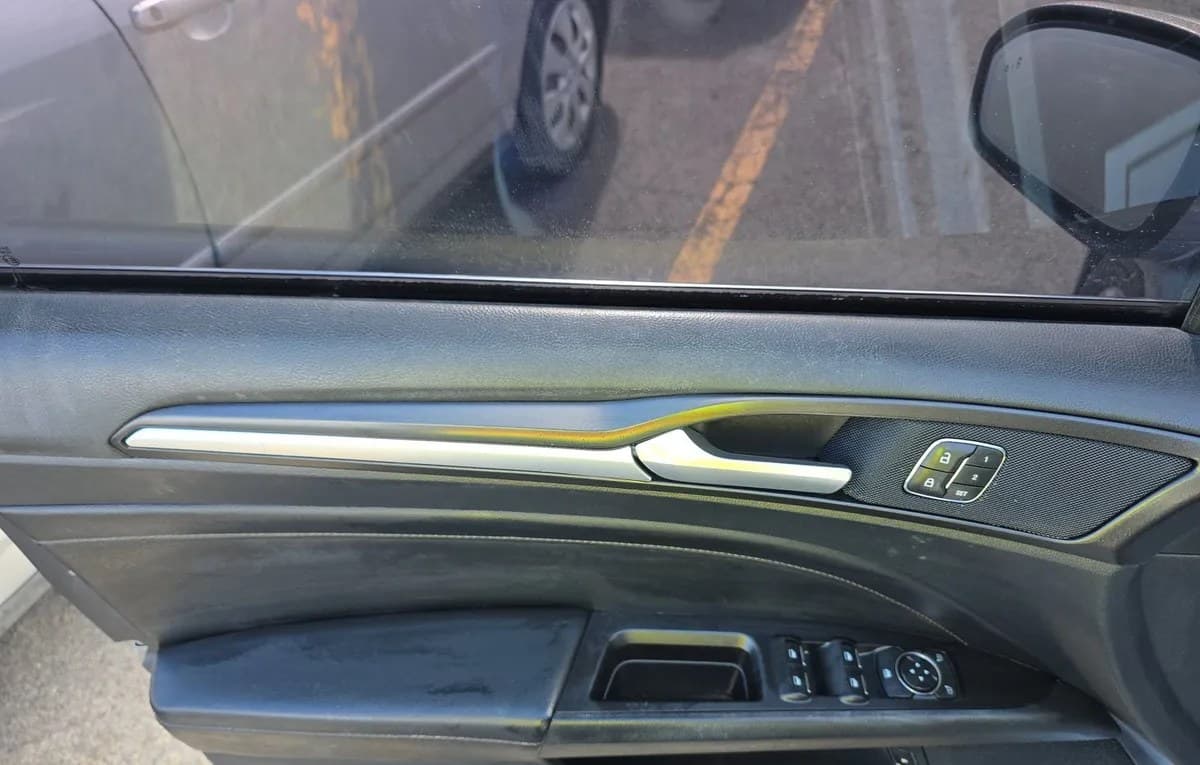2020 FORD FUSION ENERGI Titanium 6