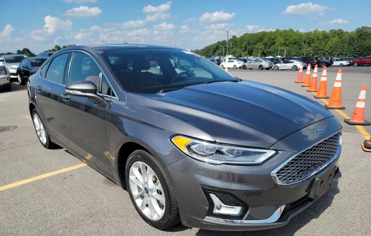 2019 FORD FUSION ENERGI Titanium 4
