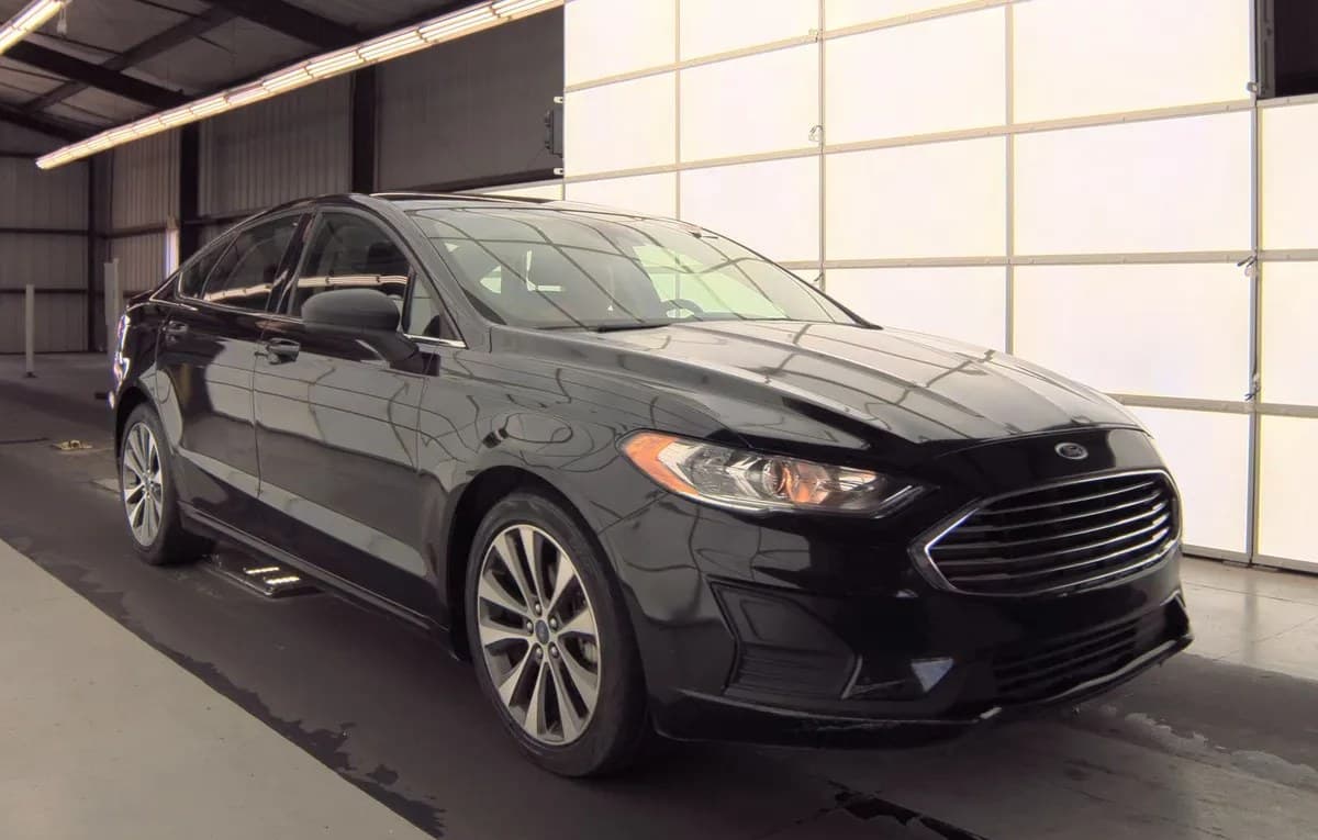 2019 FORD FUSION SE 4