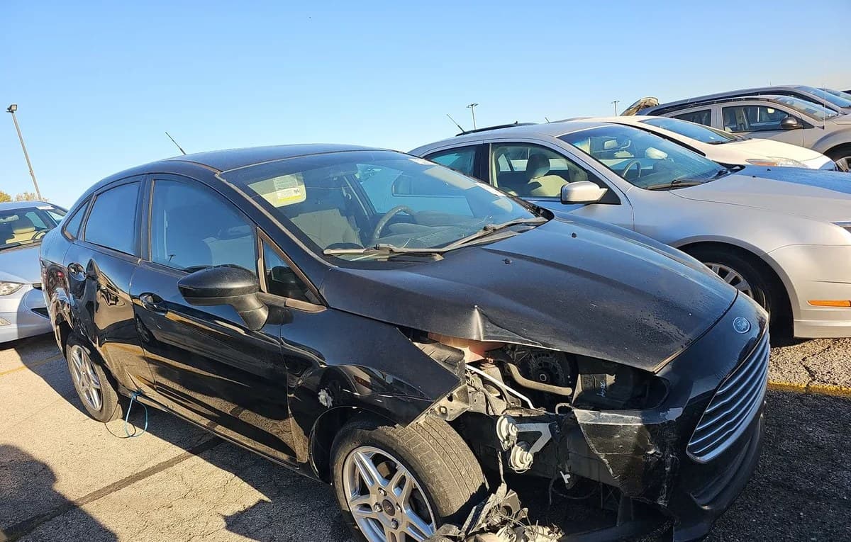 2017 FORD FIESTA SE 4