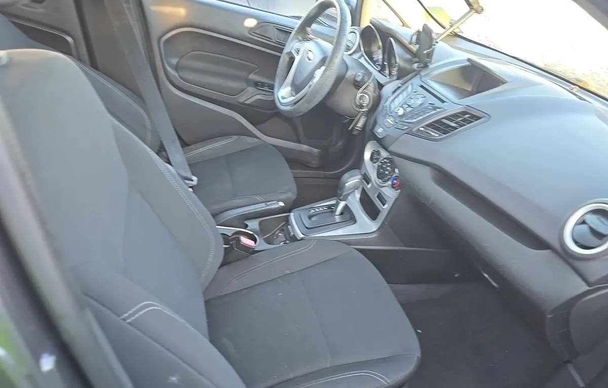 2019 FORD FIESTA SE 4