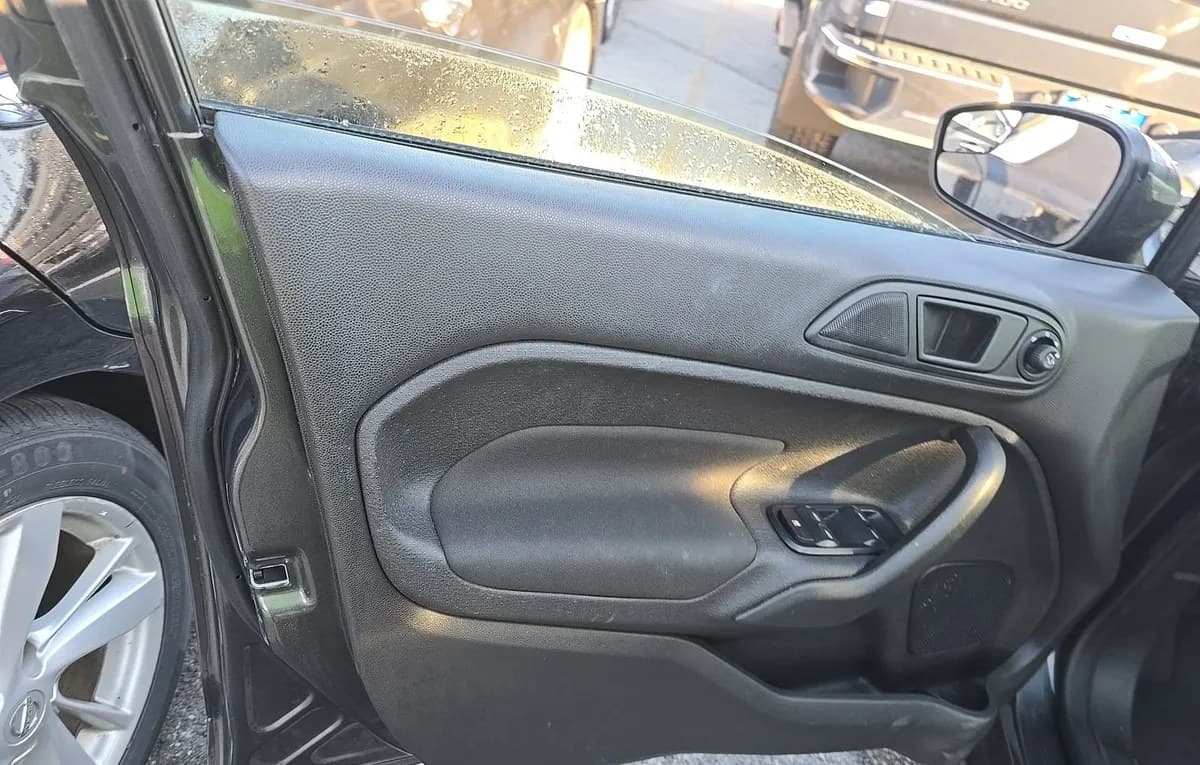 2019 FORD FIESTA SE 5