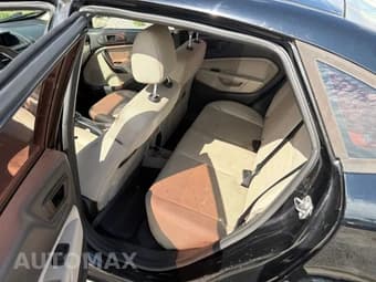 2017 FORD FIESTA SE 8