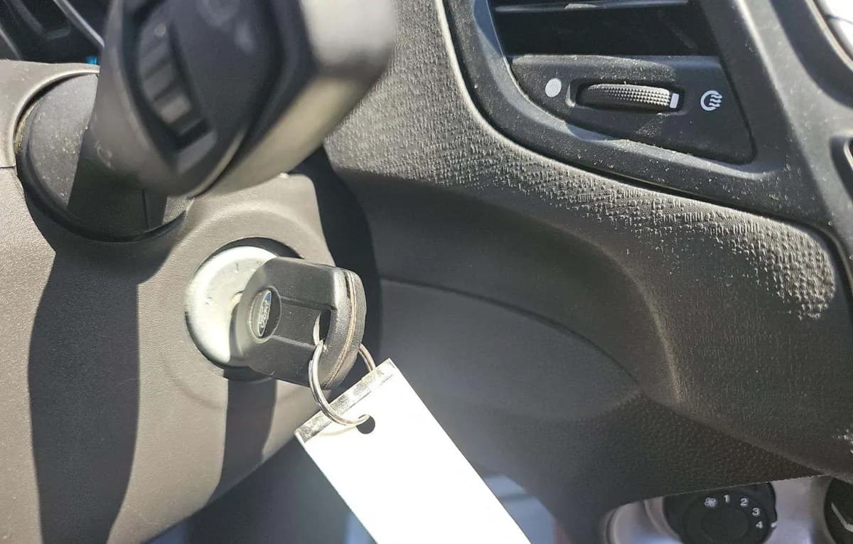 2019 FORD FIESTA SE 4