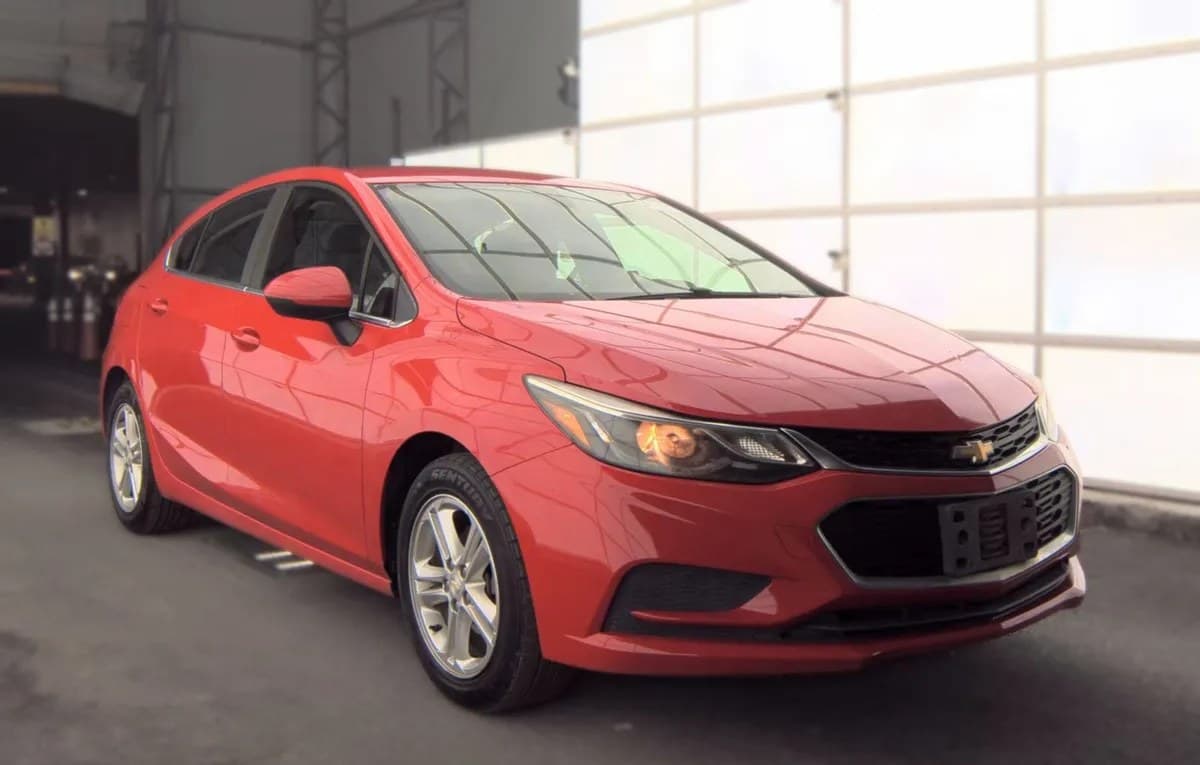 2017 CHEVROLET CRUZE LT HATCHBACK 1SD 4