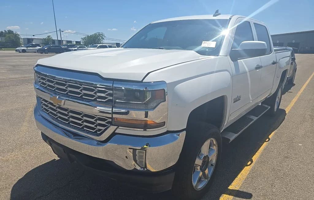 2018 CHEVROLET SILVERADO 1500 LT CREW CAB SHORT BED 1LT 1