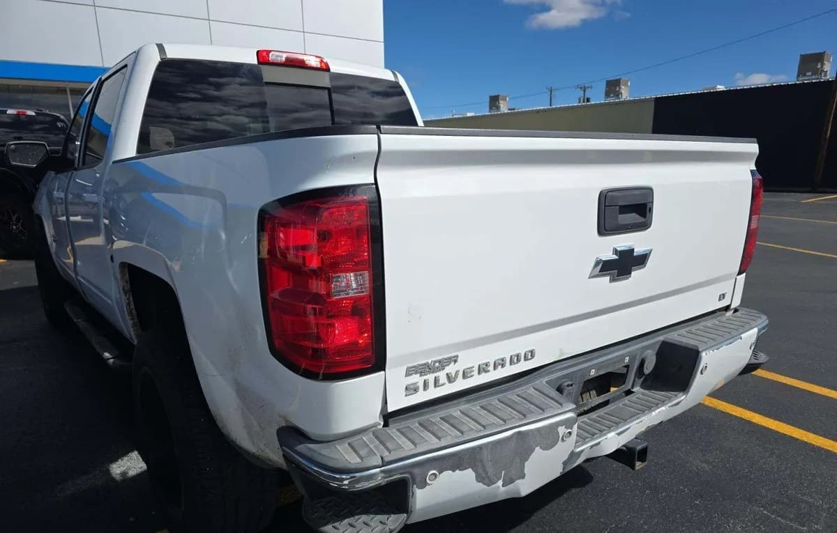 2017 CHEVROLET SILVERADO 1500 LT CREW CAB SHORT BED 1LT 3