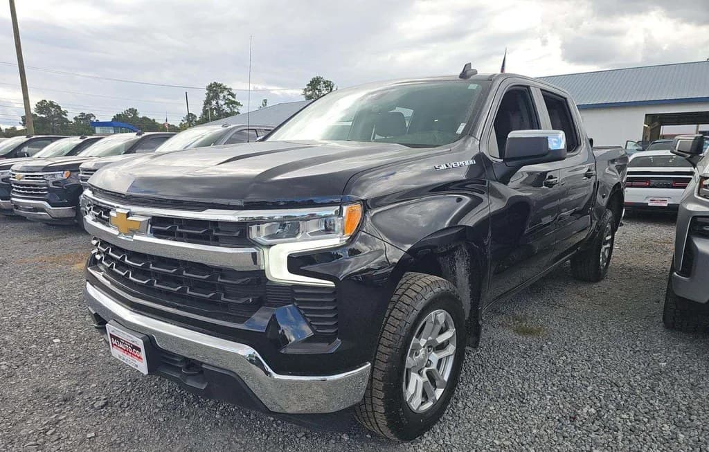 2023 CHEVROLET SILVERADO 1500 LT CREW CAB SHORT BED 2FL