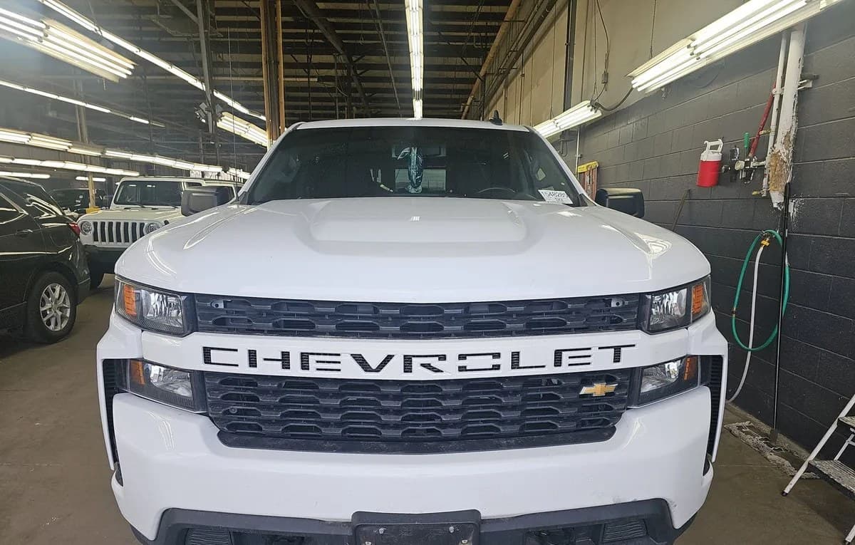 2020 CHEVROLET SILVERADO 1500 CUSTOM CREW CAB SHORT BED 1CX 3
