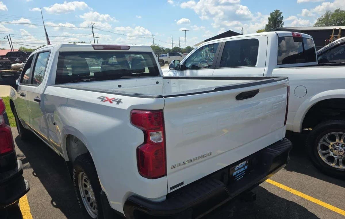 2022 CHEVROLET SILVERADO 1500 WT CREW CAB MEDIUM BED 1WT 3