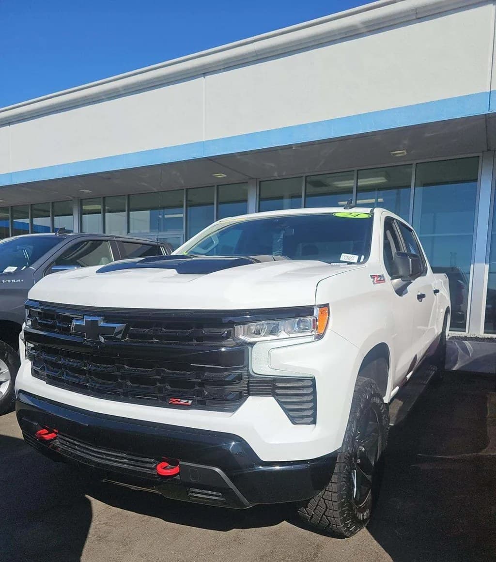 2024 CHEVROLET SILVERADO 1500 LT TRAIL BOSS CREW CAB SHORT BED 2LT