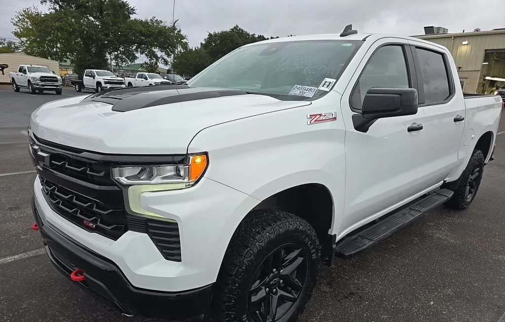 2024 CHEVROLET SILVERADO 1500 LT TRAIL BOSS CREW CAB SHORT BED 2LT