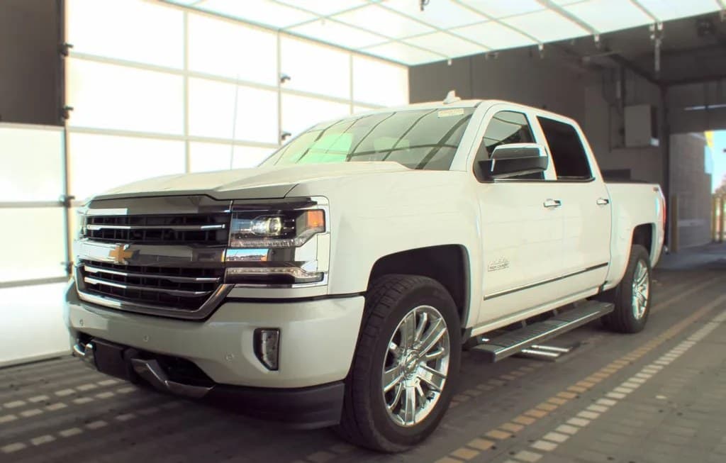 2017 CHEVROLET SILVERADO 1500 HIGH COUNTRY CREW CAB SHORT BED 3LZ