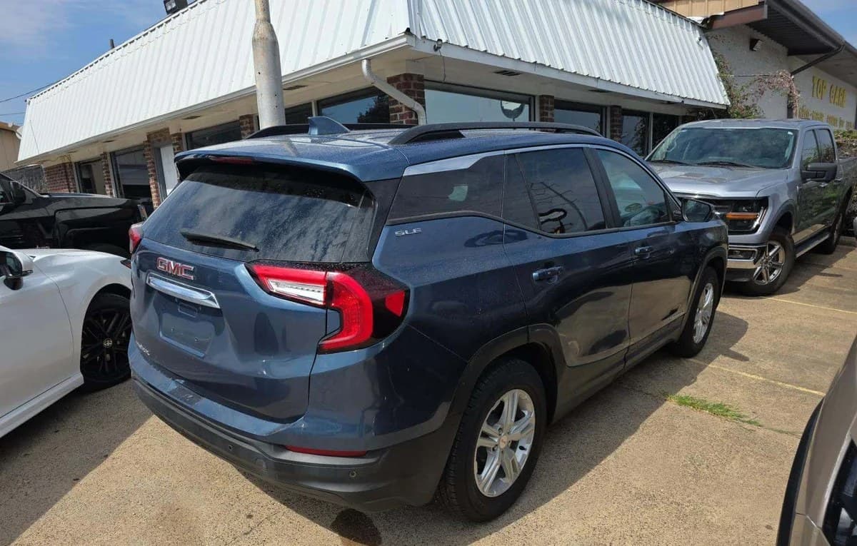 2024 GMC TERRAIN SLE 4