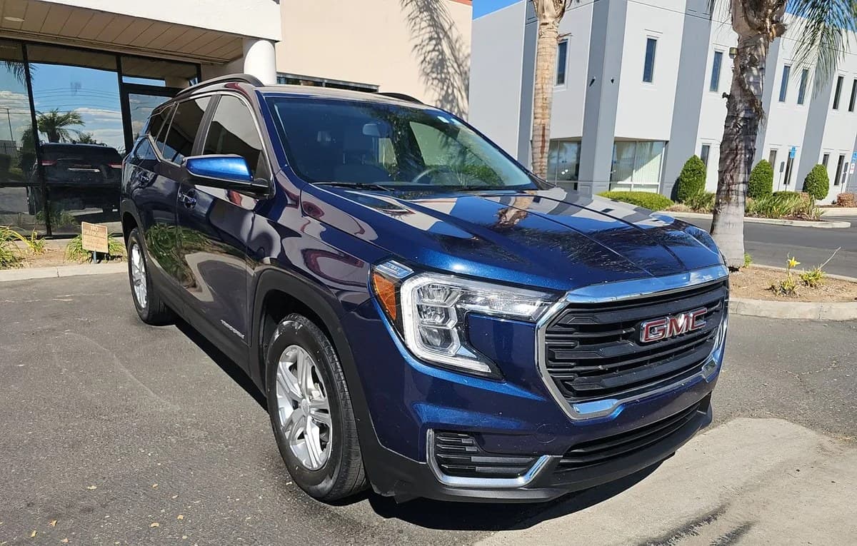 2022 GMC TERRAIN SLE 4