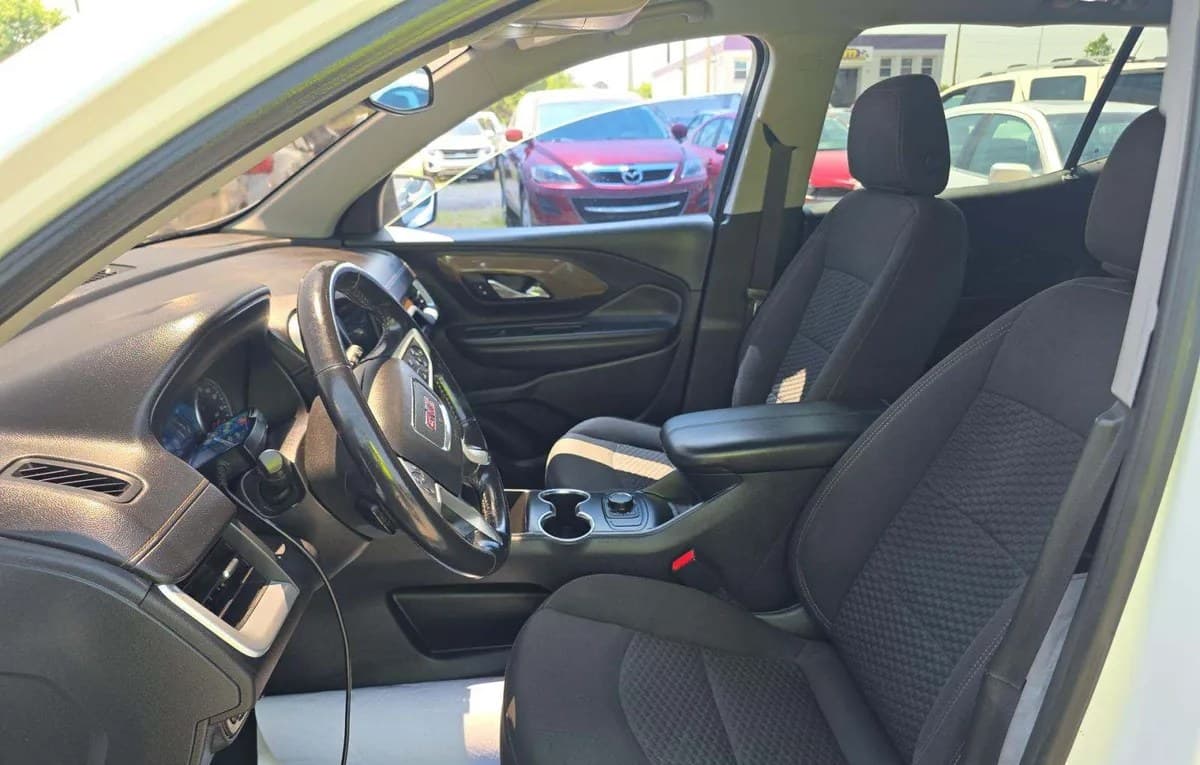 2020 GMC TERRAIN SLE 4