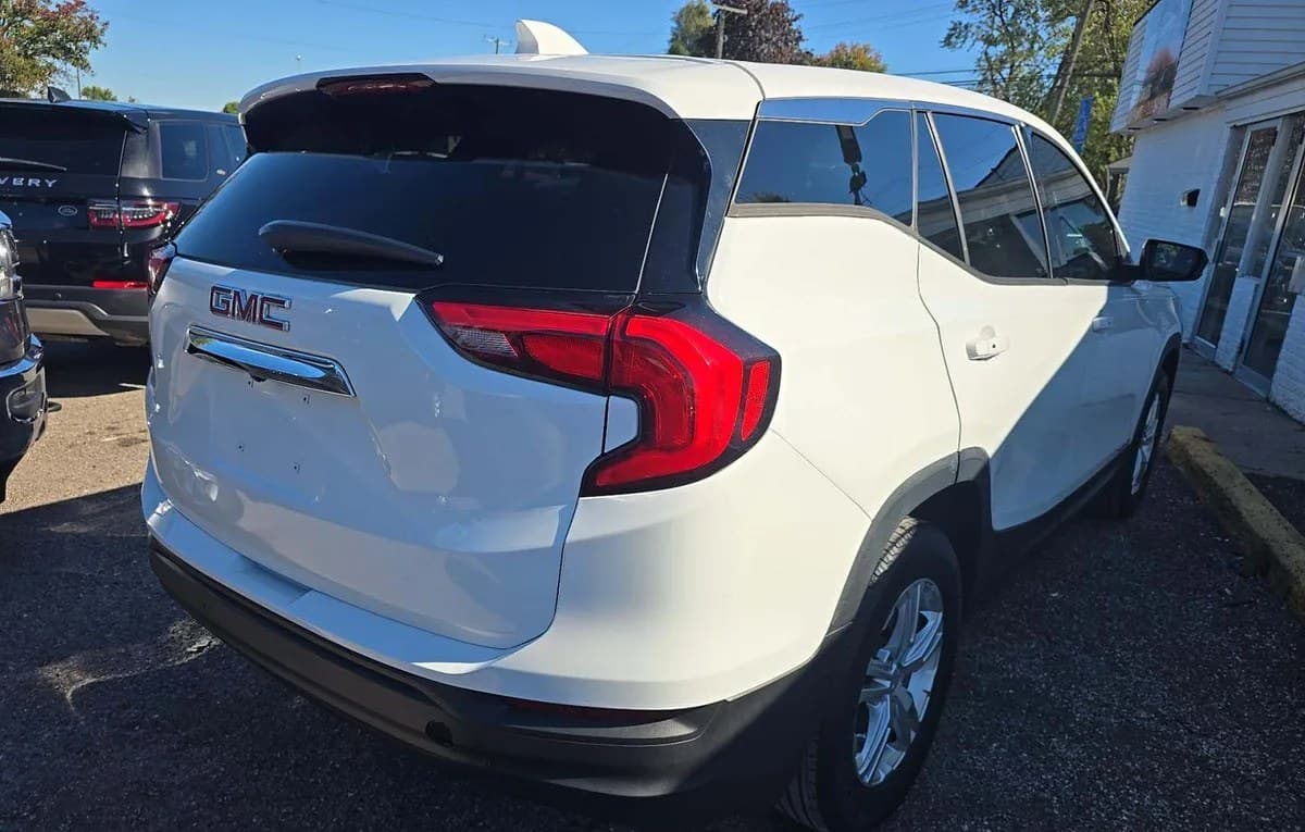 2020 GMC TERRAIN SLE 4