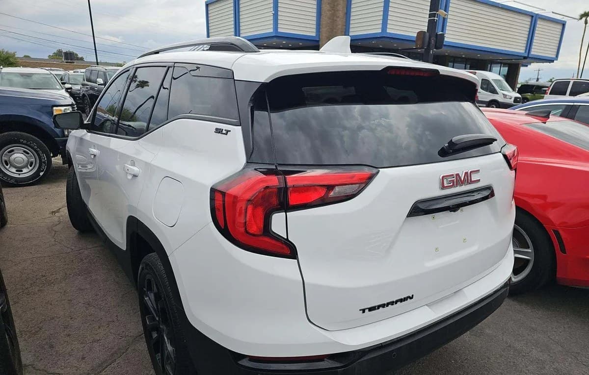 2021 GMC TERRAIN SLT 3
