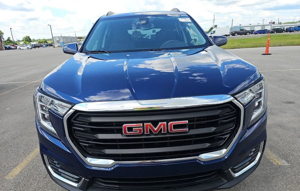 2023 GMC TERRAIN SLE 3