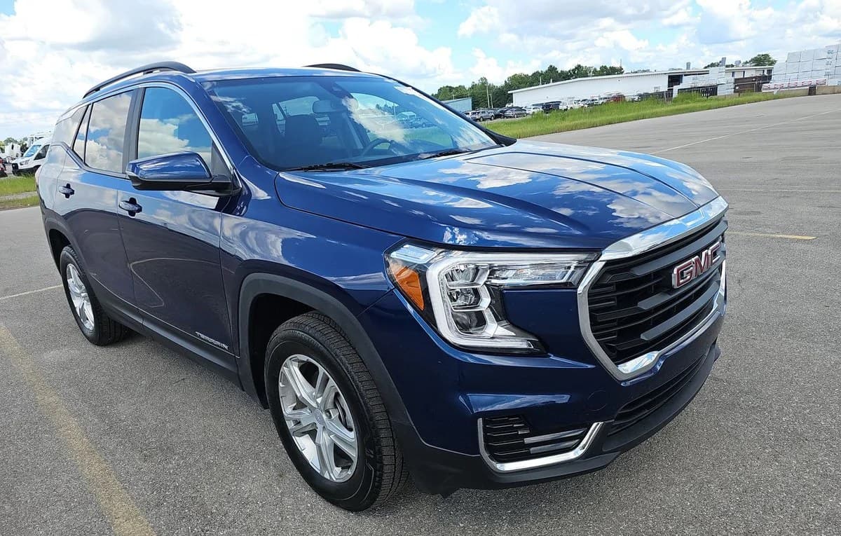 2023 GMC TERRAIN SLE 4
