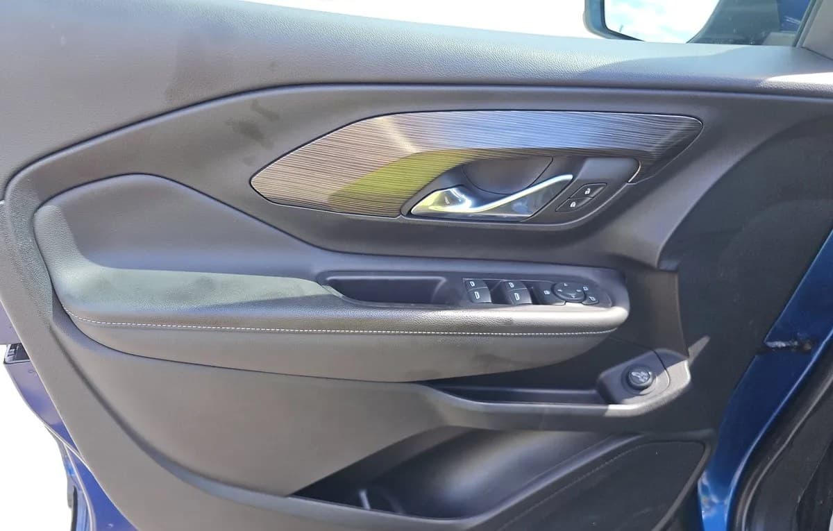 2023 GMC TERRAIN SLE 6
