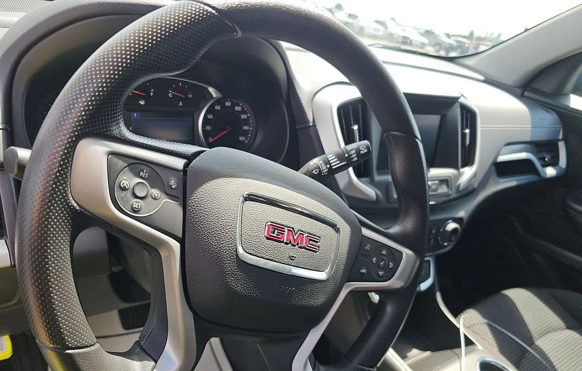 2023 GMC TERRAIN SLE 7