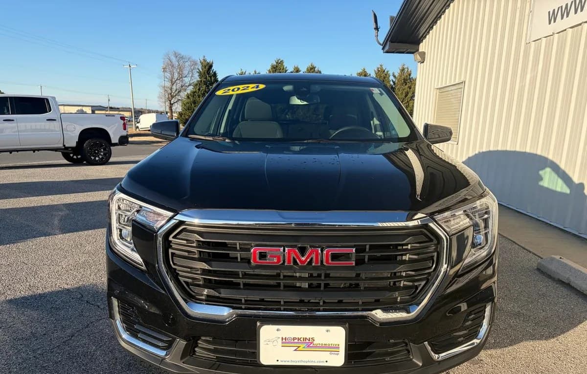 2024 GMC TERRAIN SLE 4