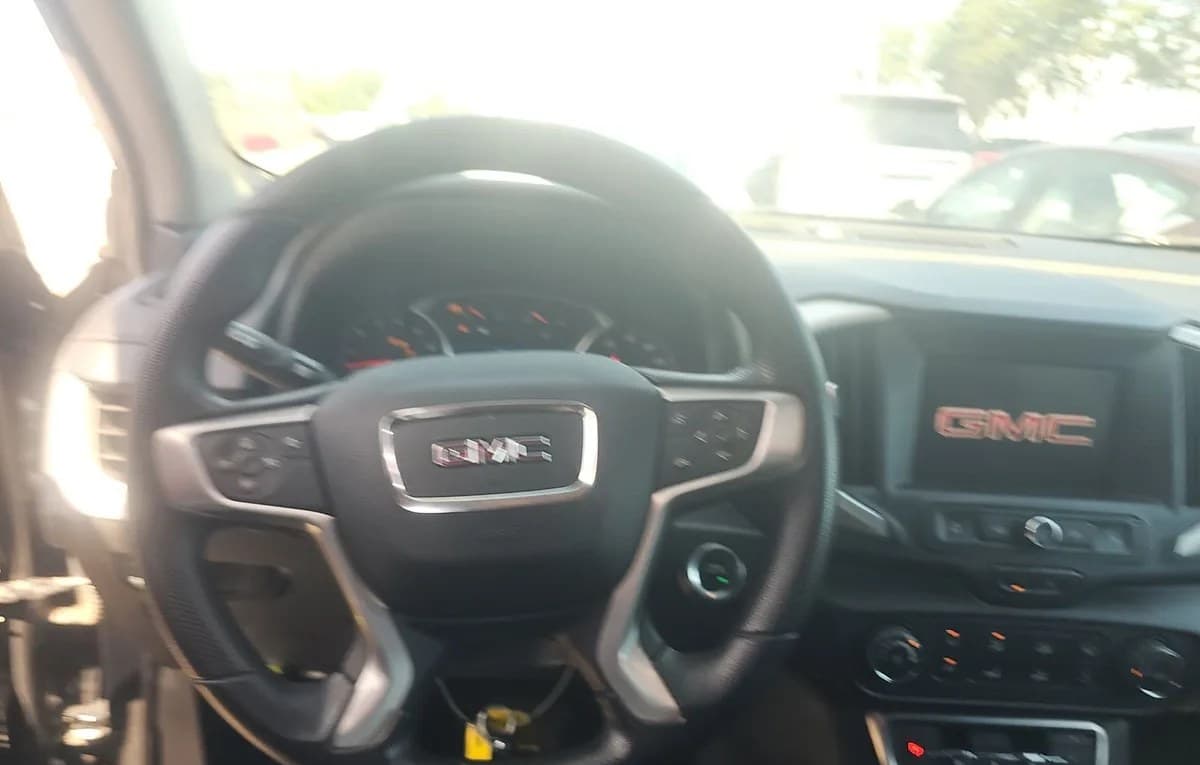 2022 GMC TERRAIN SLE 7