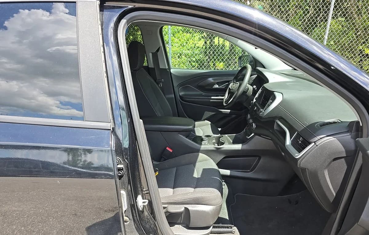 2022 GMC TERRAIN SLE 4