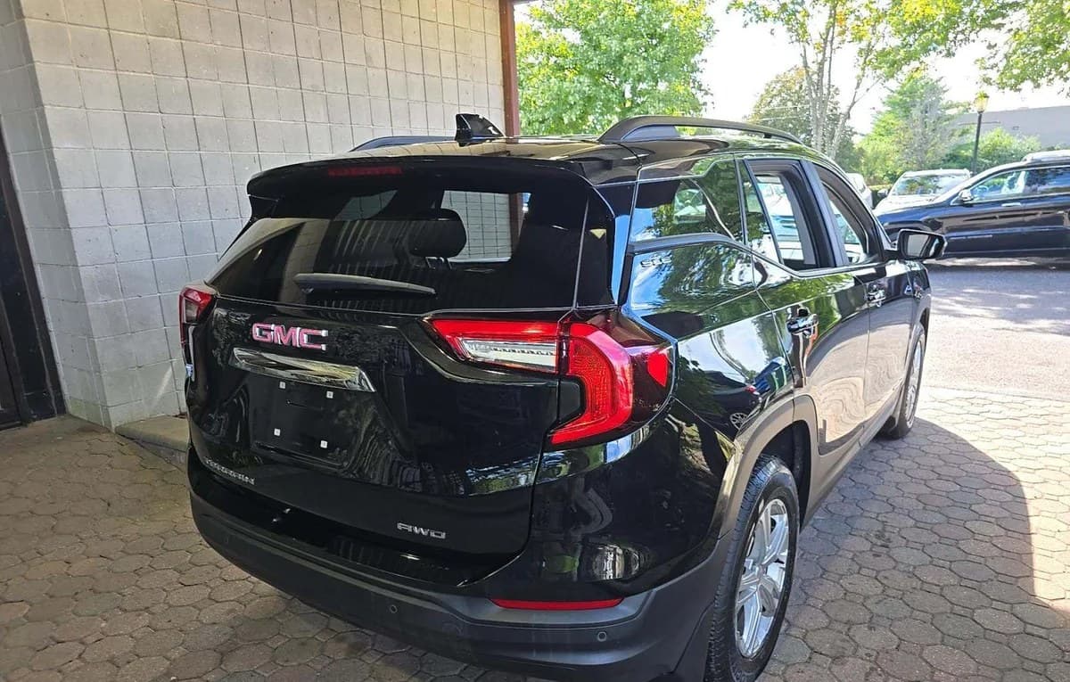 2022 GMC TERRAIN SLE 4