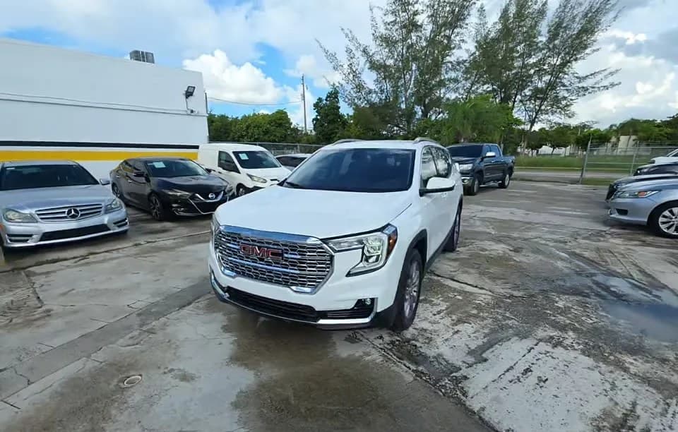 2024 GMC TERRAIN SLT 2