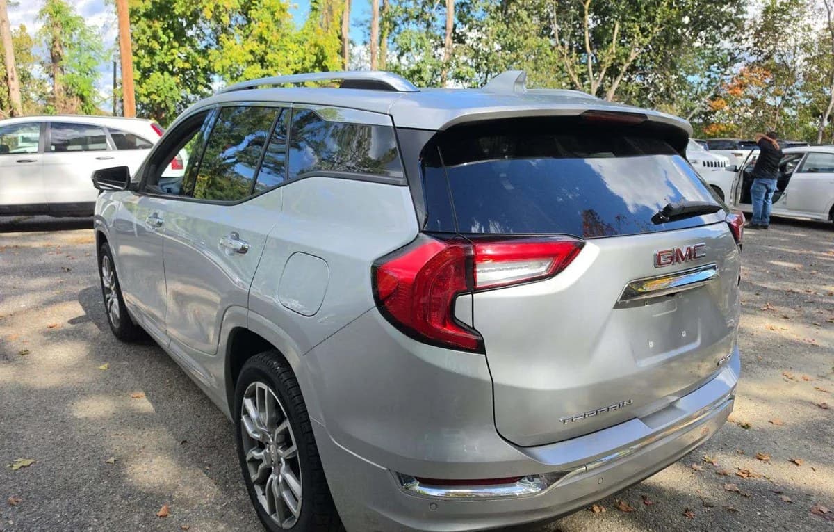 2022 GMC TERRAIN DENALI 5SA 3