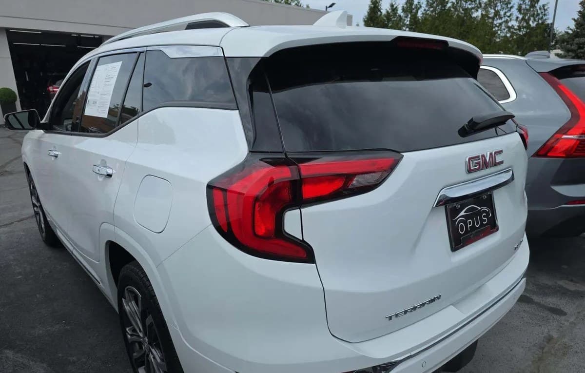 2020 GMC TERRAIN Denali 3