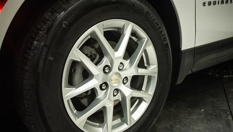 2023 CHEVROLET EQUINOX LS 4