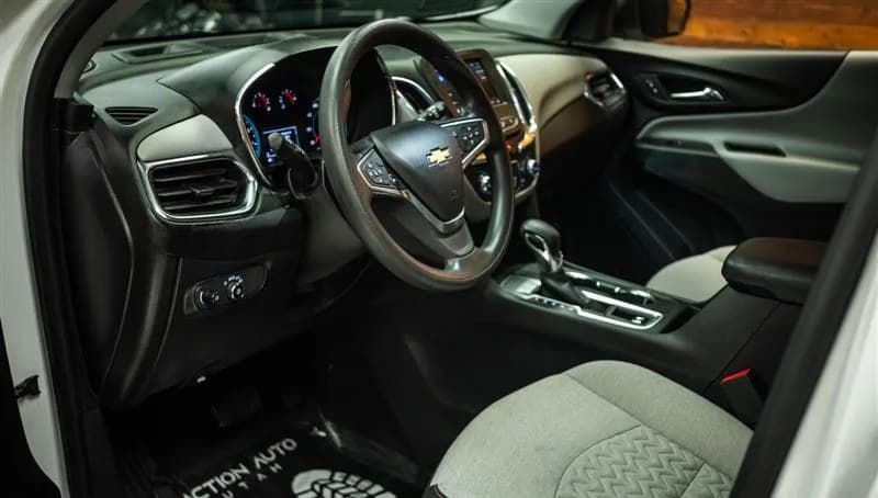 2023 CHEVROLET EQUINOX LS 5