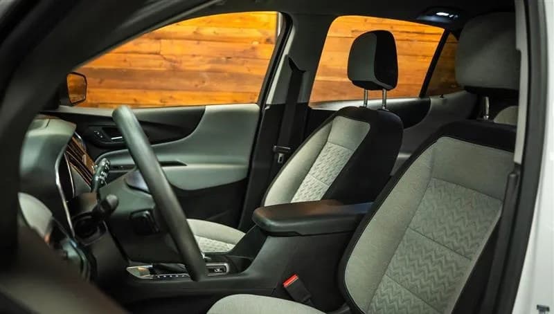 2023 CHEVROLET EQUINOX LS 6