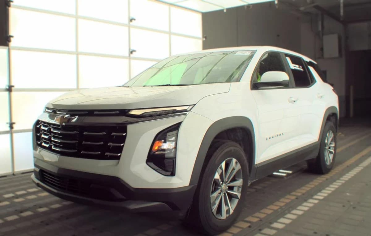 2025 CHEVROLET EQUINOX LT 2