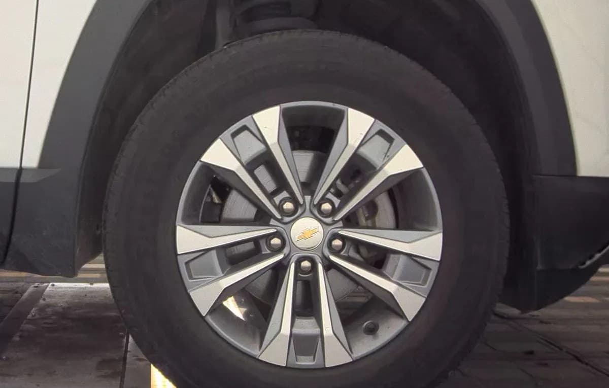 2025 CHEVROLET EQUINOX LT 7