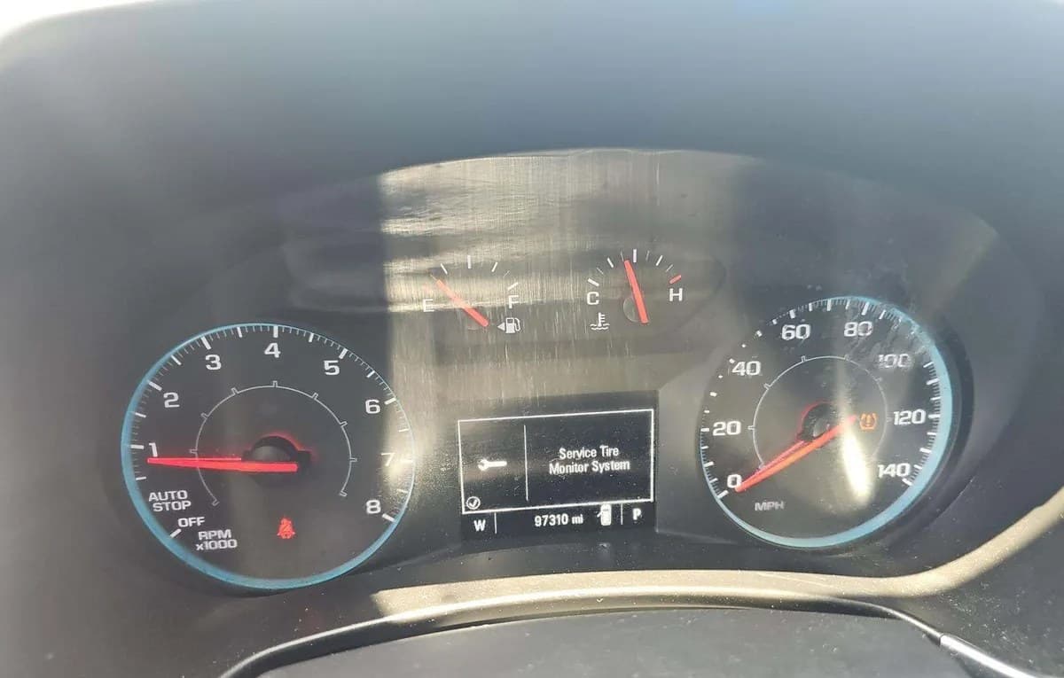 2020 CHEVROLET EQUINOX LS 6